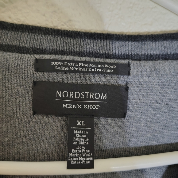 Nordstrom Men’s Shop Extra Fine Merino Wool V-Neck Sweater Gray | Size XL - Picture 8 of 12